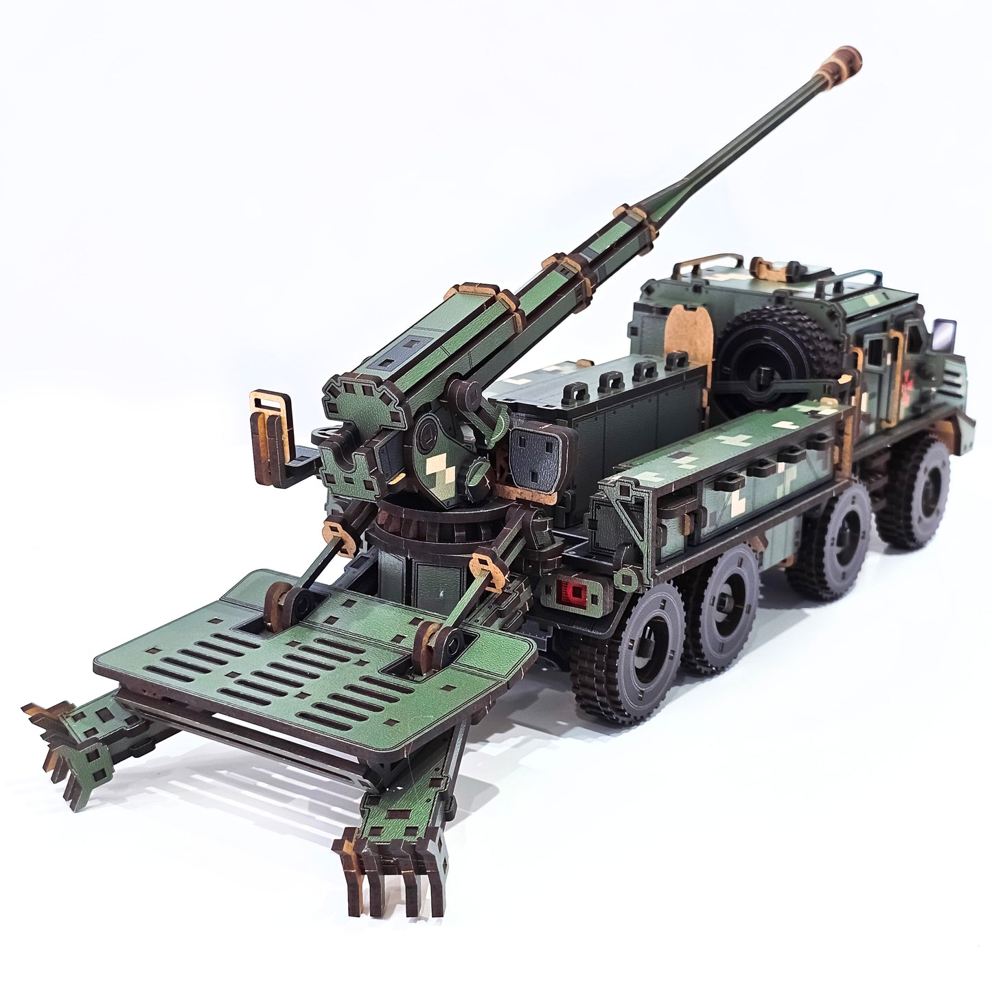 Drewniany 3D Konstruktor „SAU BOGDANA 2.0” – 616 części, 46 cm (04128)