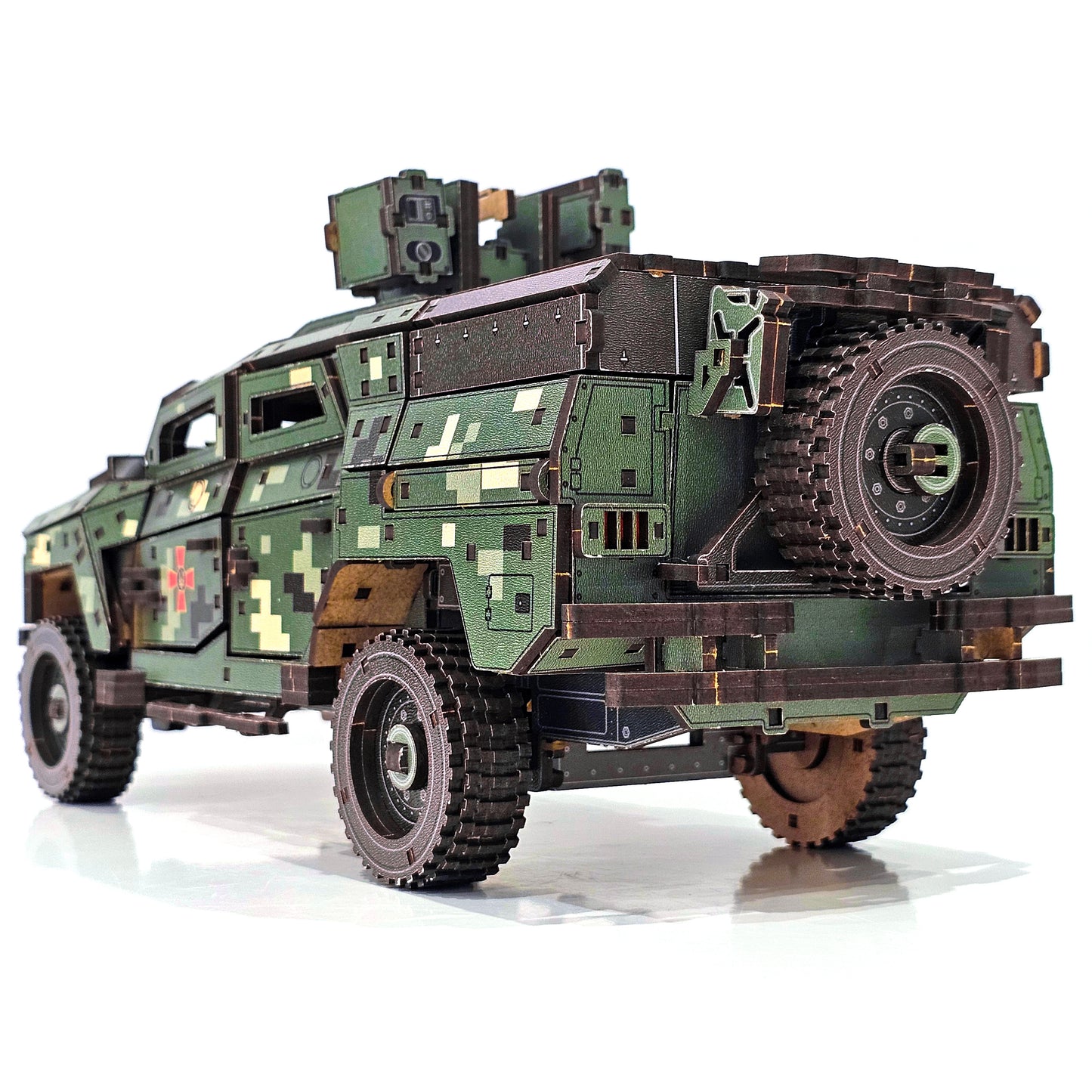 Drewniany 3D Konstruktor BBKM  „NOVATOR” – 445 części, 35 cm (04109)